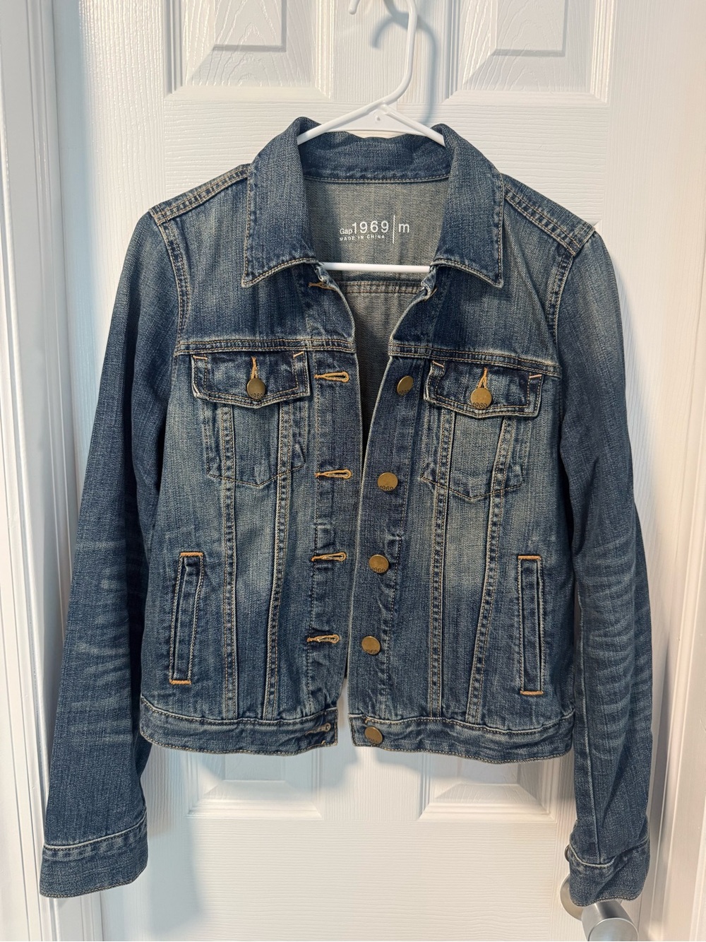 Gap Women’s Denim Jacket - Blue Wash